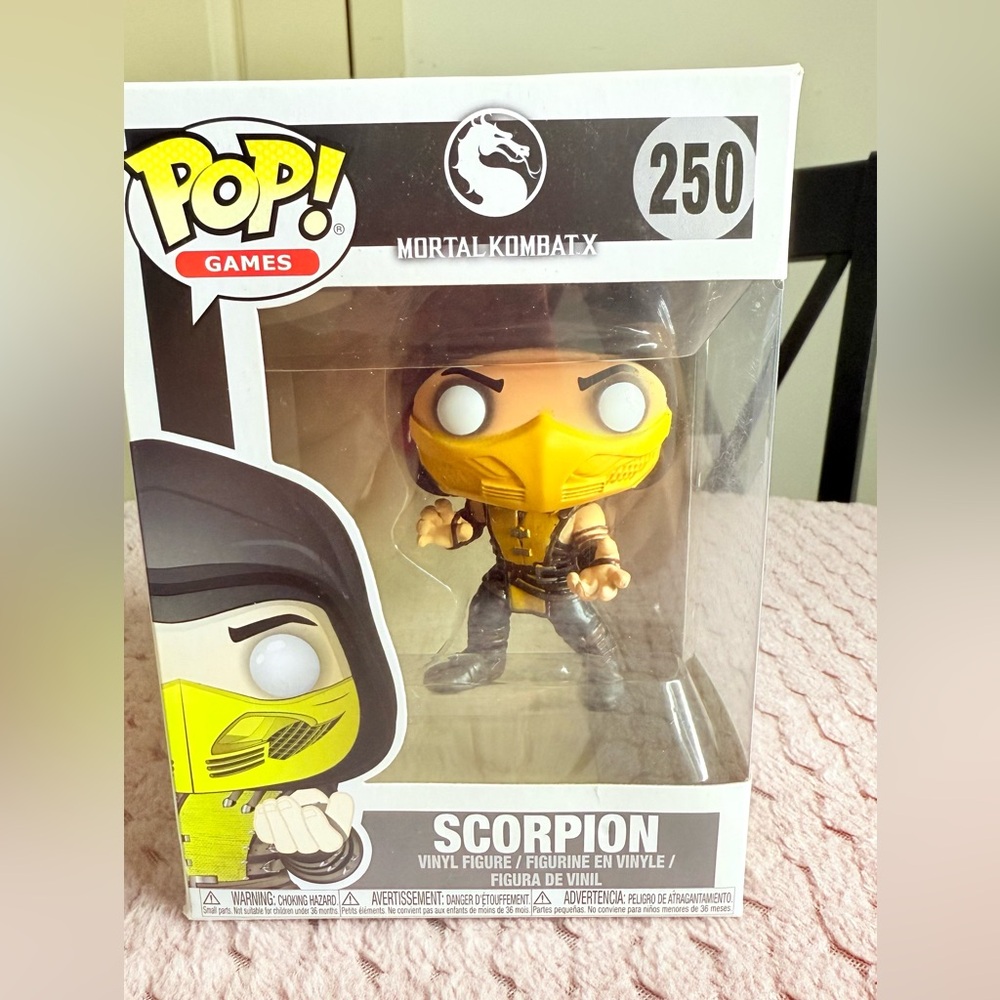 Funko Reptile Yellow Vinyl Figure